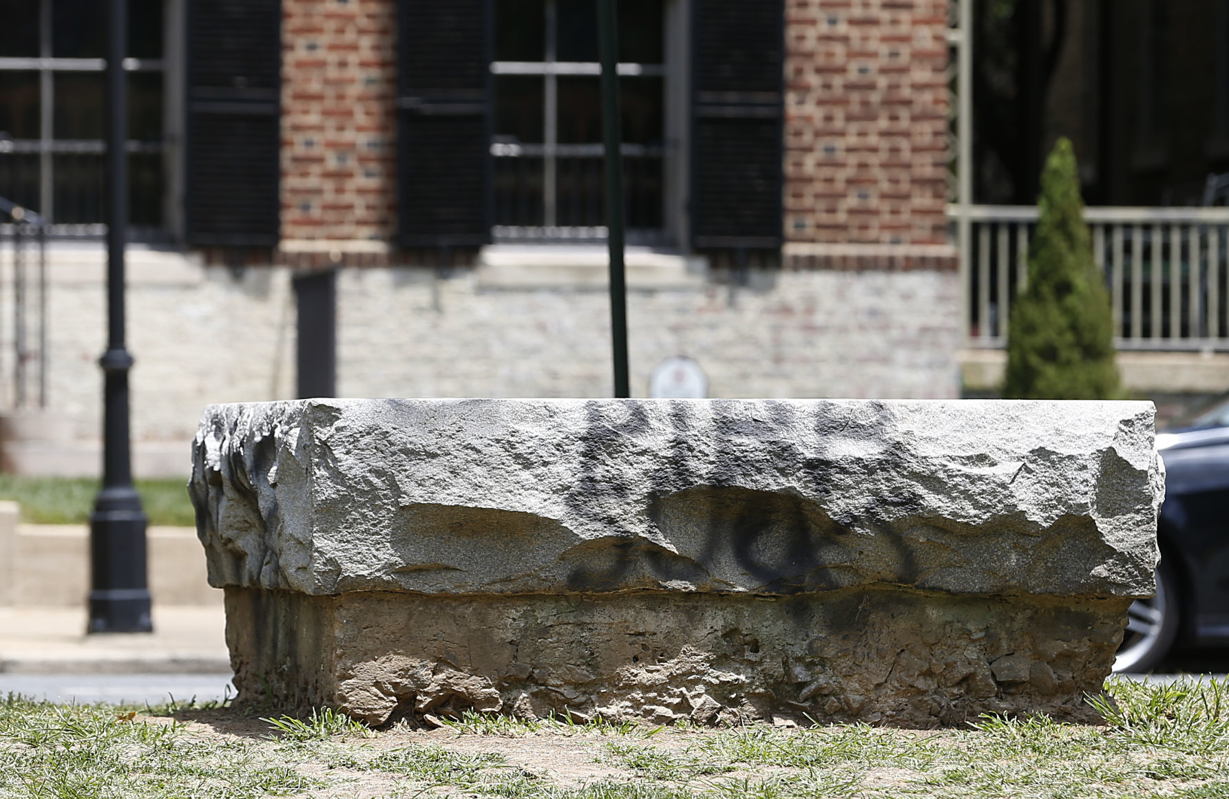 202007XX_MET_PEDESTALS_AWE13